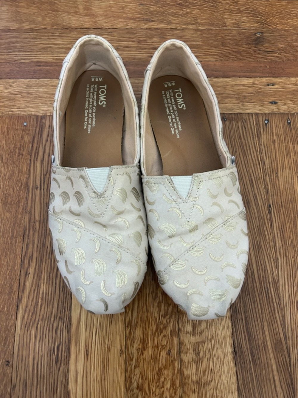 TOMS Women's Banana Shoes